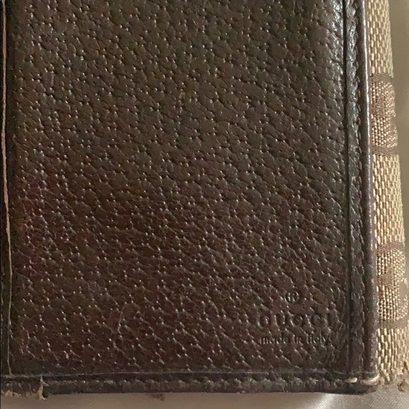 Real Gucci Monogram Wallet - Picture 4 of 4
